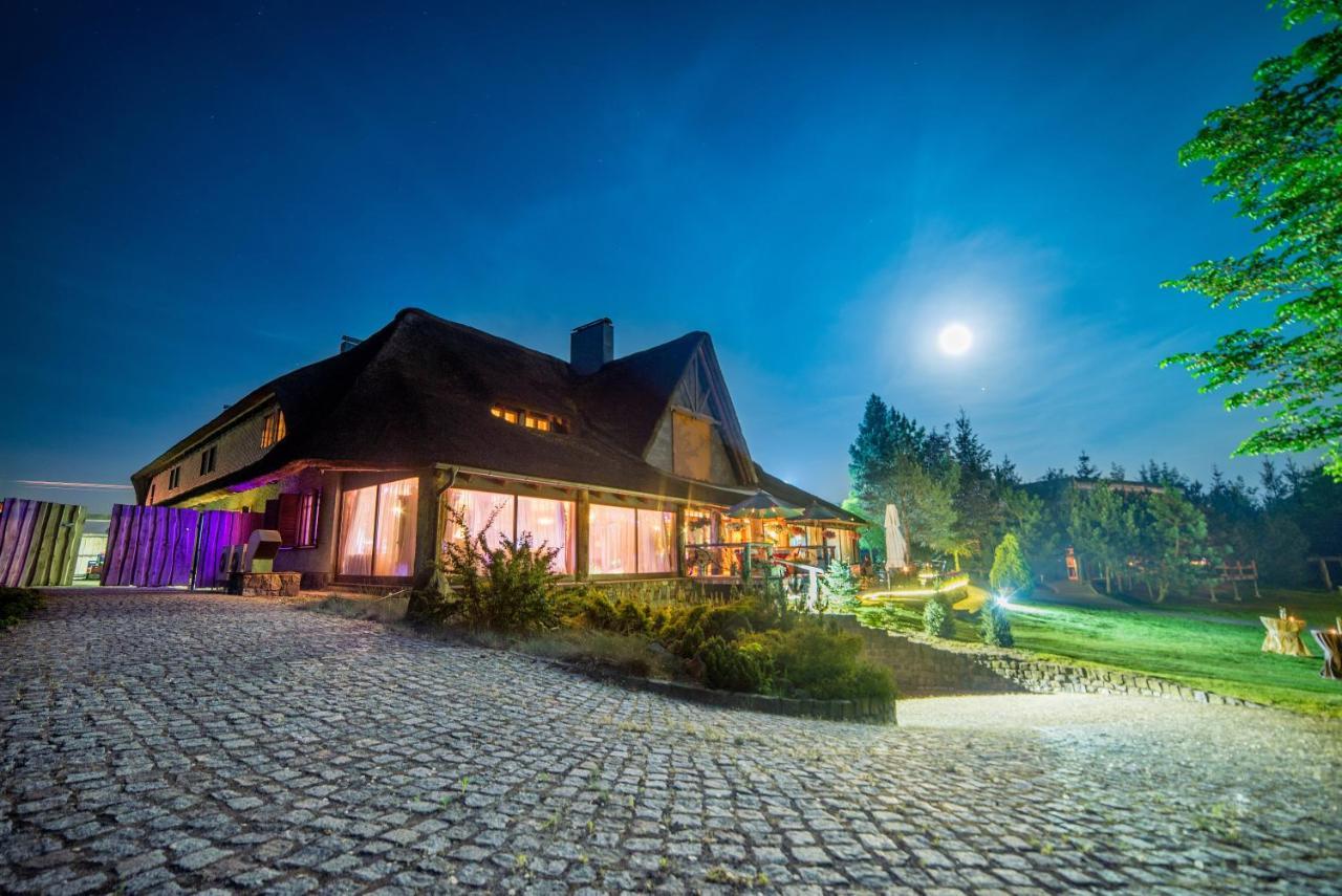 Dom Wypoczynkowy "Pod Strzecha" W Giewartowie Buitenkant foto
